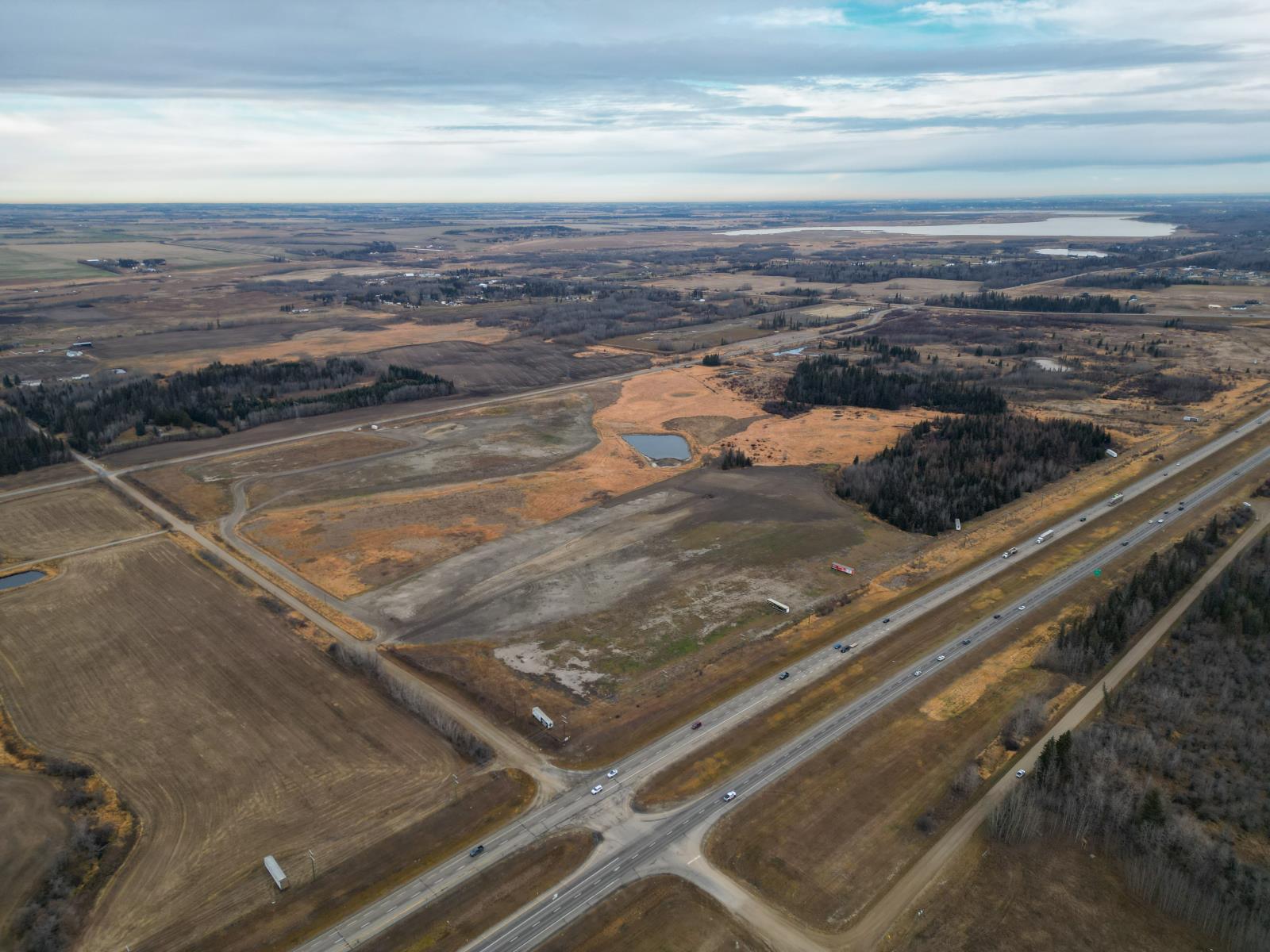 Yellowhead Trail, Parkland County, Alberta  T7X 6M6 - Photo 3 - 43879653