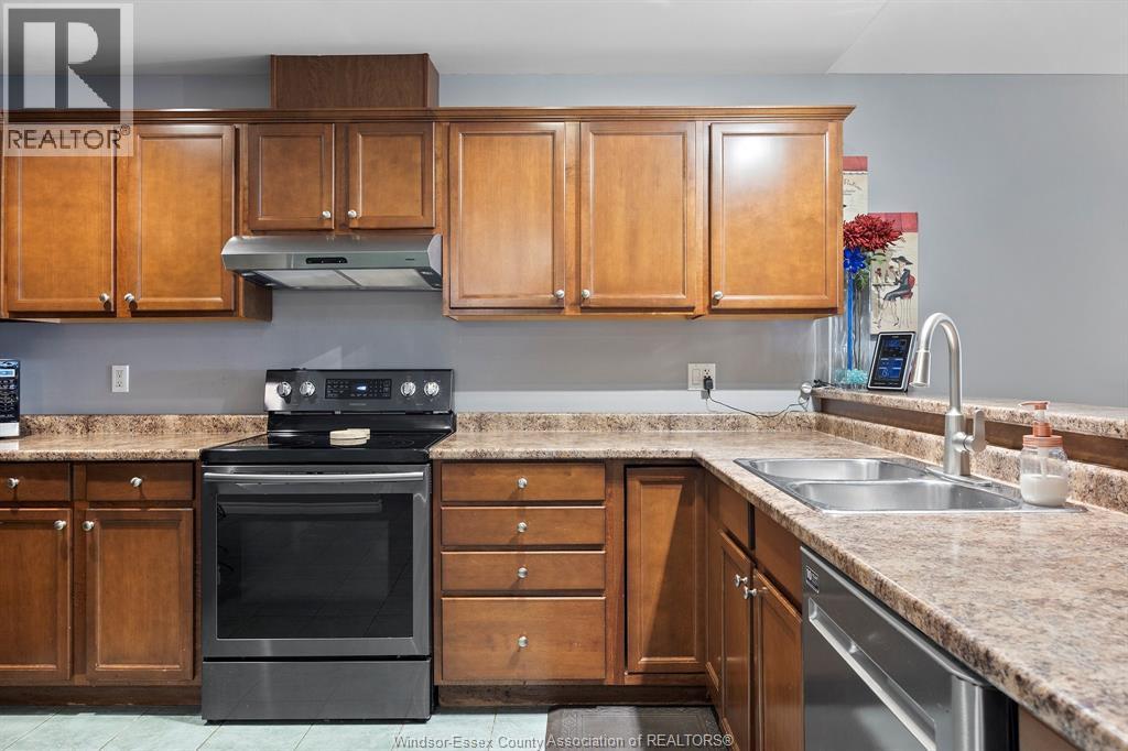 150 Lansdowne Avenue, Kingsville, Ontario  N9Y 4C9 - Photo 6 - 26001180