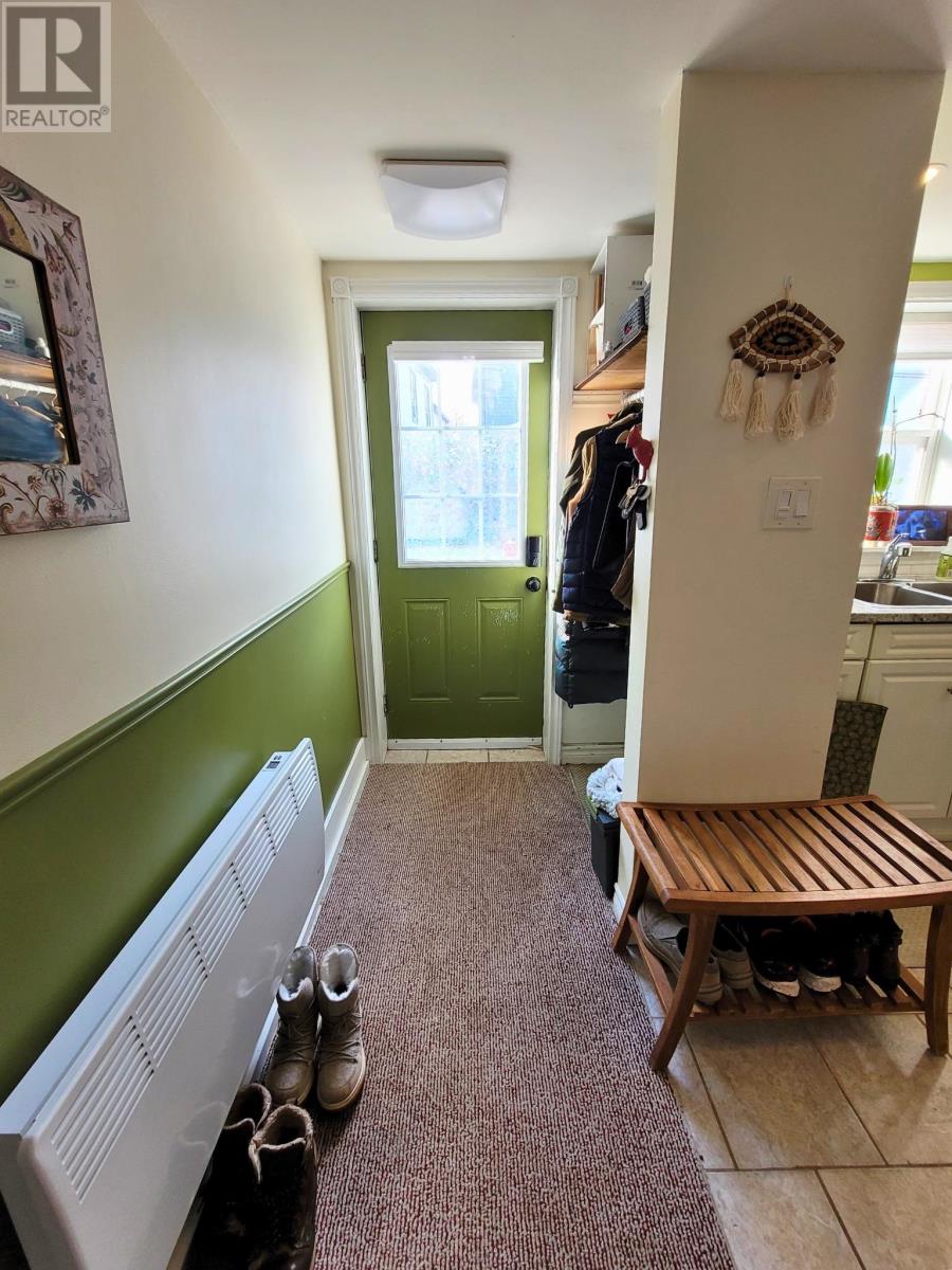 34 Spring Park Road, Charlottetown, Prince Edward Island  C1A 3X8 - Photo 2 - 202600835