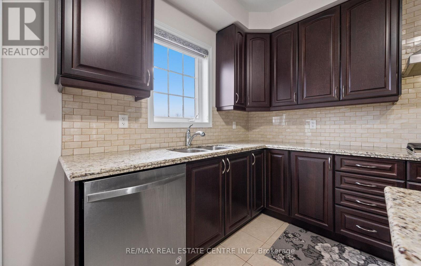 44 Hammerhead Road, Brampton, Ontario  L7A 4P9 - Photo 20 - W12698538