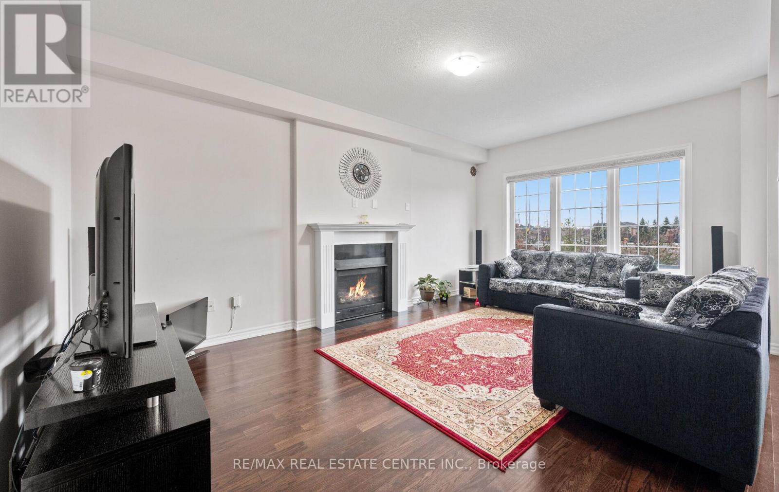 44 Hammerhead Road, Brampton, Ontario  L7A 4P9 - Photo 9 - W12698538