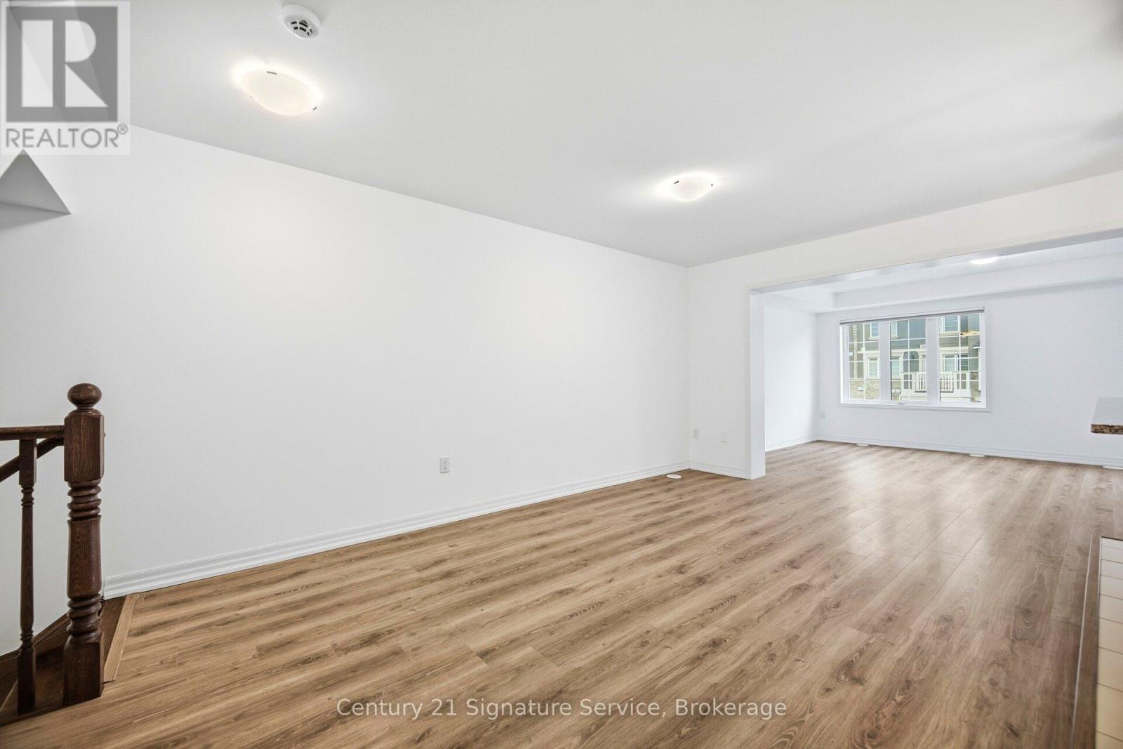 142 Christopher Road, Oakville, Ontario  L6H 0Y2 - Photo 12 - W12698542