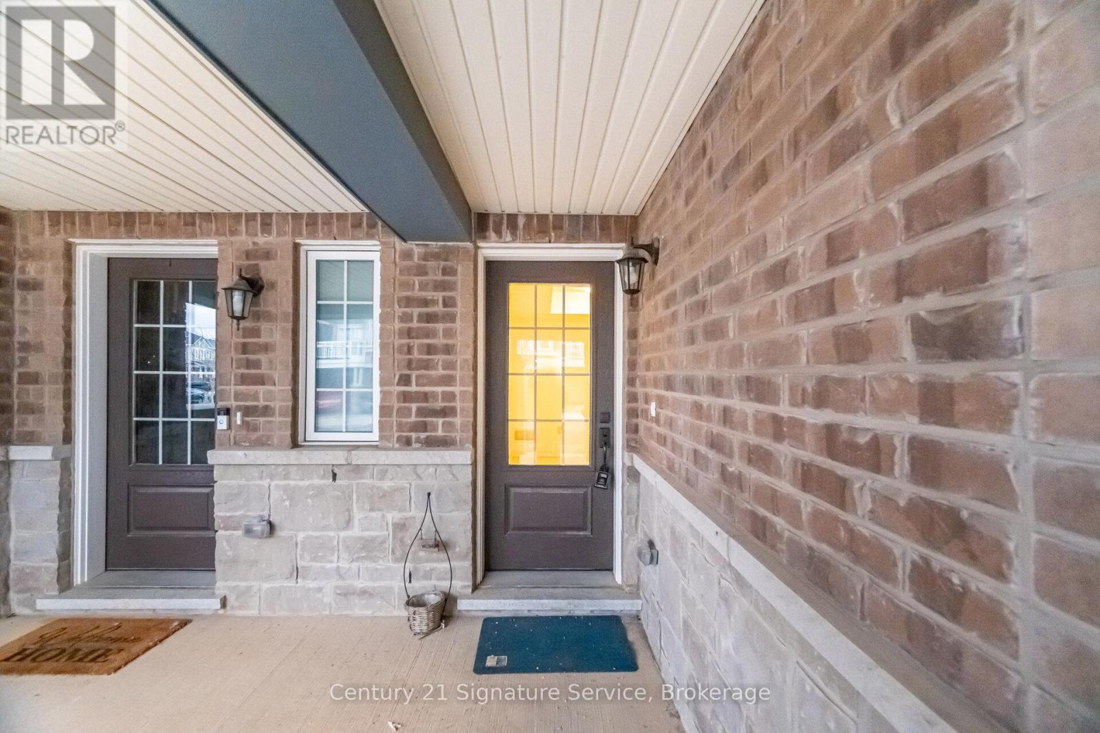 142 Christopher Road, Oakville, Ontario  L6H 0Y2 - Photo 5 - W12698542