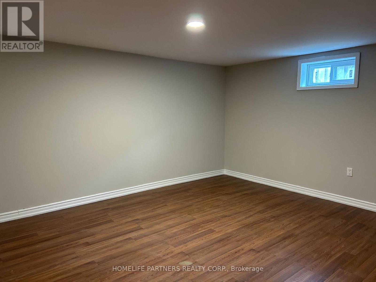 Lower - 40 Strathavon Drive, Toronto, Ontario  M9V 2H6 - Photo 11 - W12698556