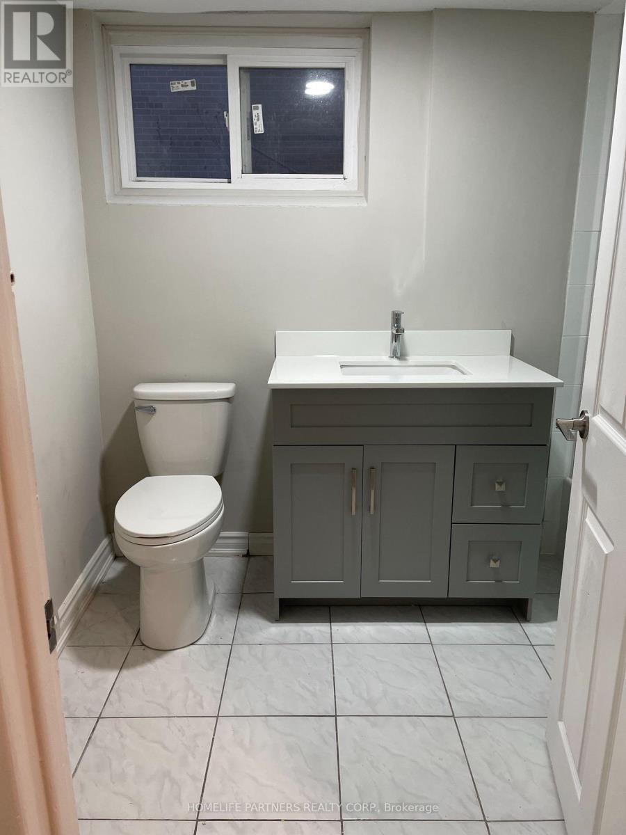 Lower - 40 Strathavon Drive, Toronto, Ontario  M9V 2H6 - Photo 13 - W12698556