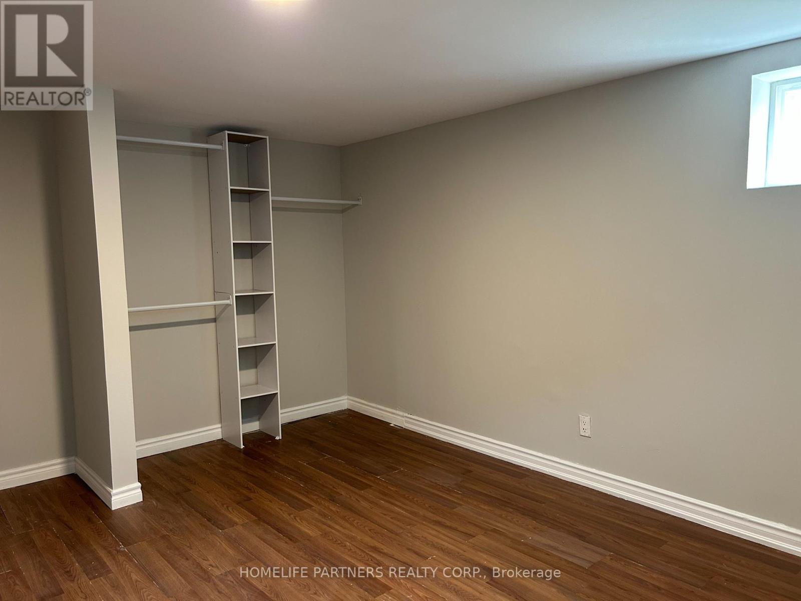 Lower - 40 Strathavon Drive, Toronto, Ontario  M9V 2H6 - Photo 18 - W12698556