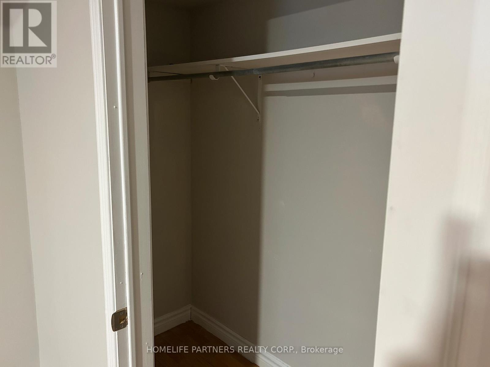 Lower - 40 Strathavon Drive, Toronto, Ontario  M9V 2H6 - Photo 22 - W12698556