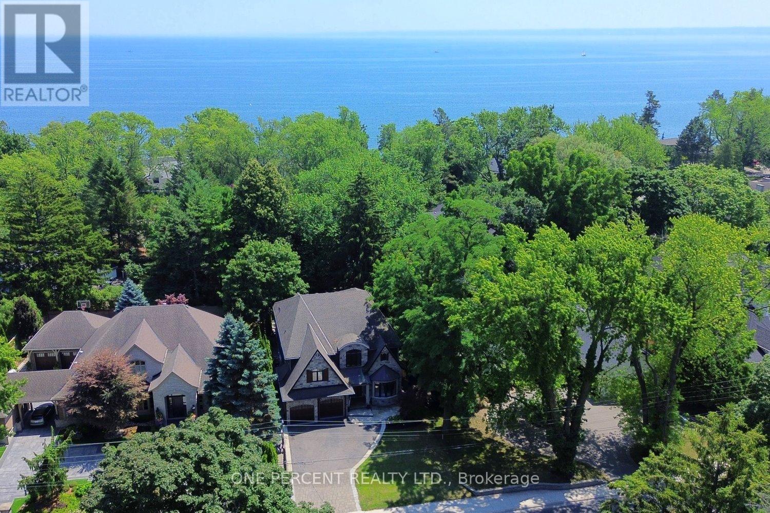 4180 Lakeshore Road, Burlington, Ontario  L7L 1A4 - Photo 2 - W12698560