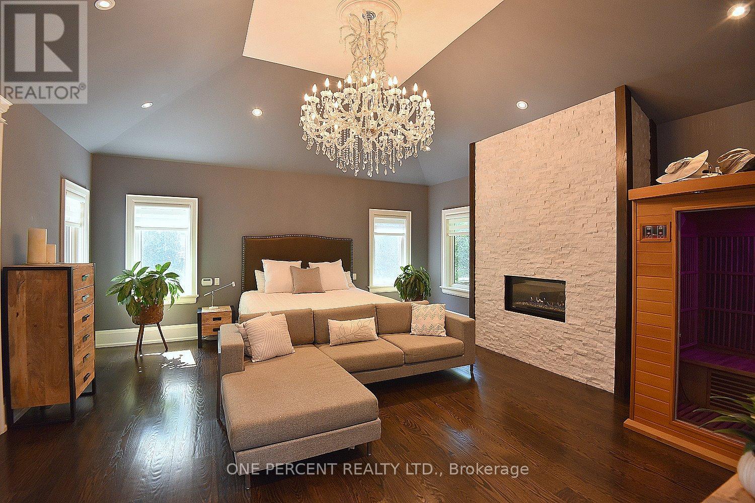 4180 Lakeshore Road, Burlington, Ontario  L7L 1A4 - Photo 20 - W12698560