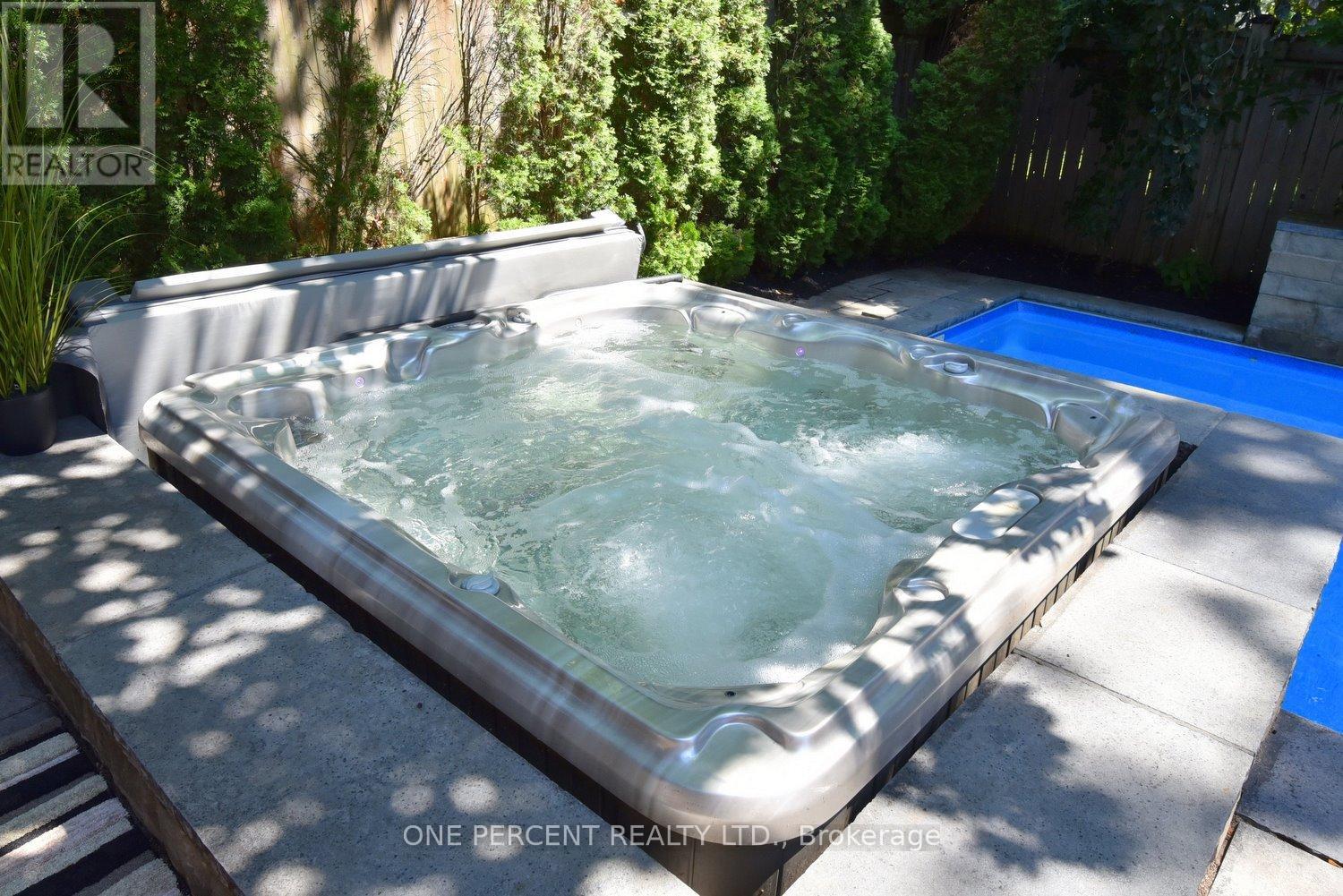 4180 Lakeshore Road, Burlington, Ontario  L7L 1A4 - Photo 44 - W12698560