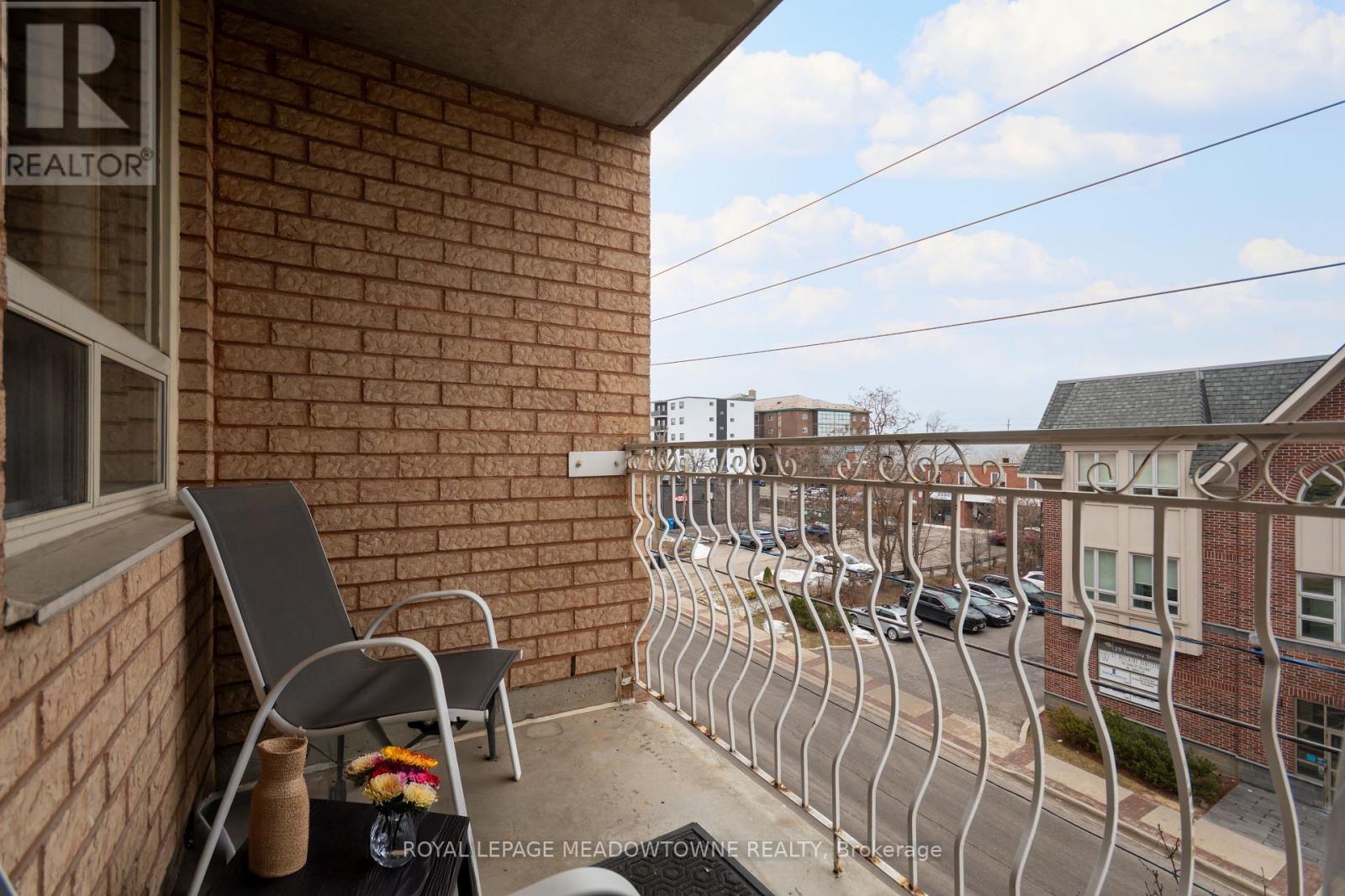 404 - 32 Tannery Street, Mississauga, Ontario  L5M 6T6 - Photo 13 - W12698572