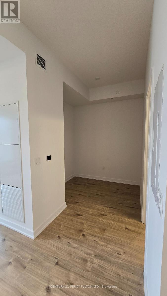 209 - 500 Plains Road E, Burlington, Ontario  L7T 0C8 - Photo 13 - W12698620