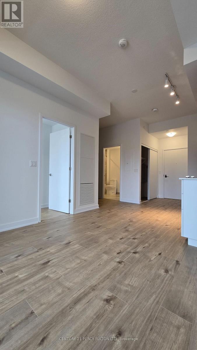 209 - 500 Plains Road E, Burlington, Ontario  L7T 0C8 - Photo 6 - W12698620