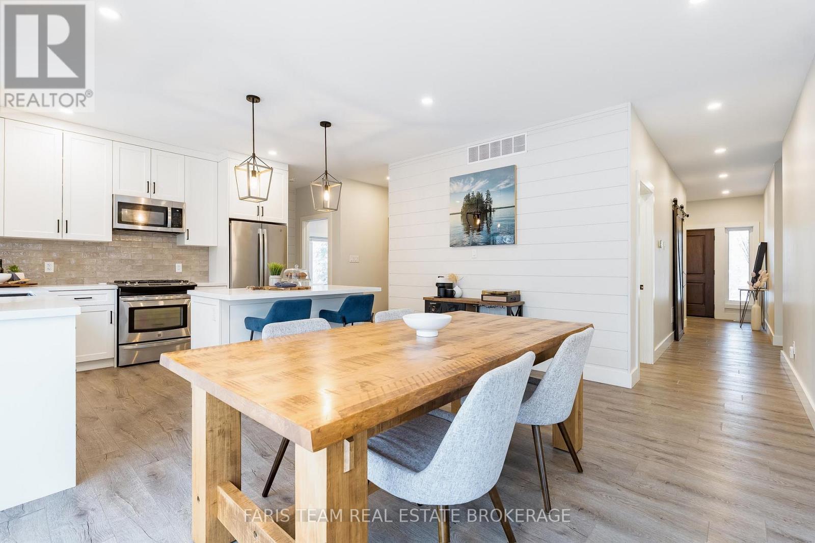 298 Yearley Road, Huntsville, Ontario  P0B 1M0 - Photo 11 - X12698598