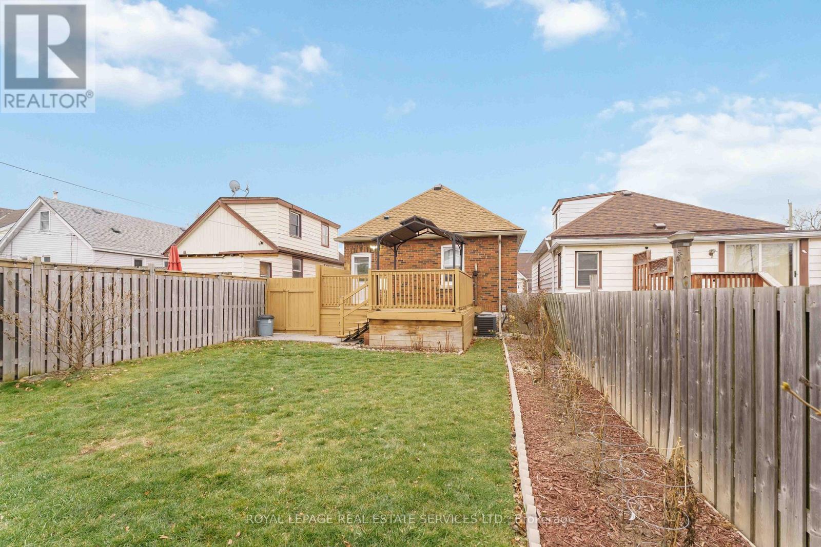 136 Ivon Avenue, Hamilton, Ontario  L8H 5S8 - Photo 27 - X12698604