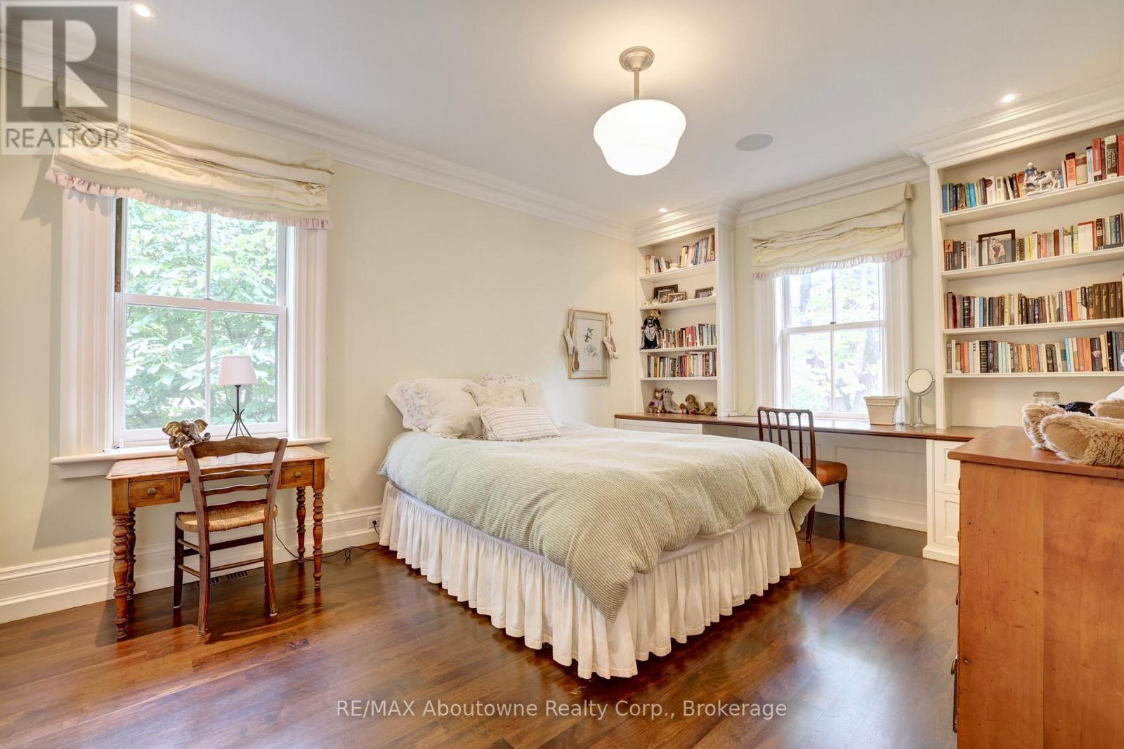 350 King Street, Oakville, Ontario  L6J 1C2 - Photo 31 - W12698652