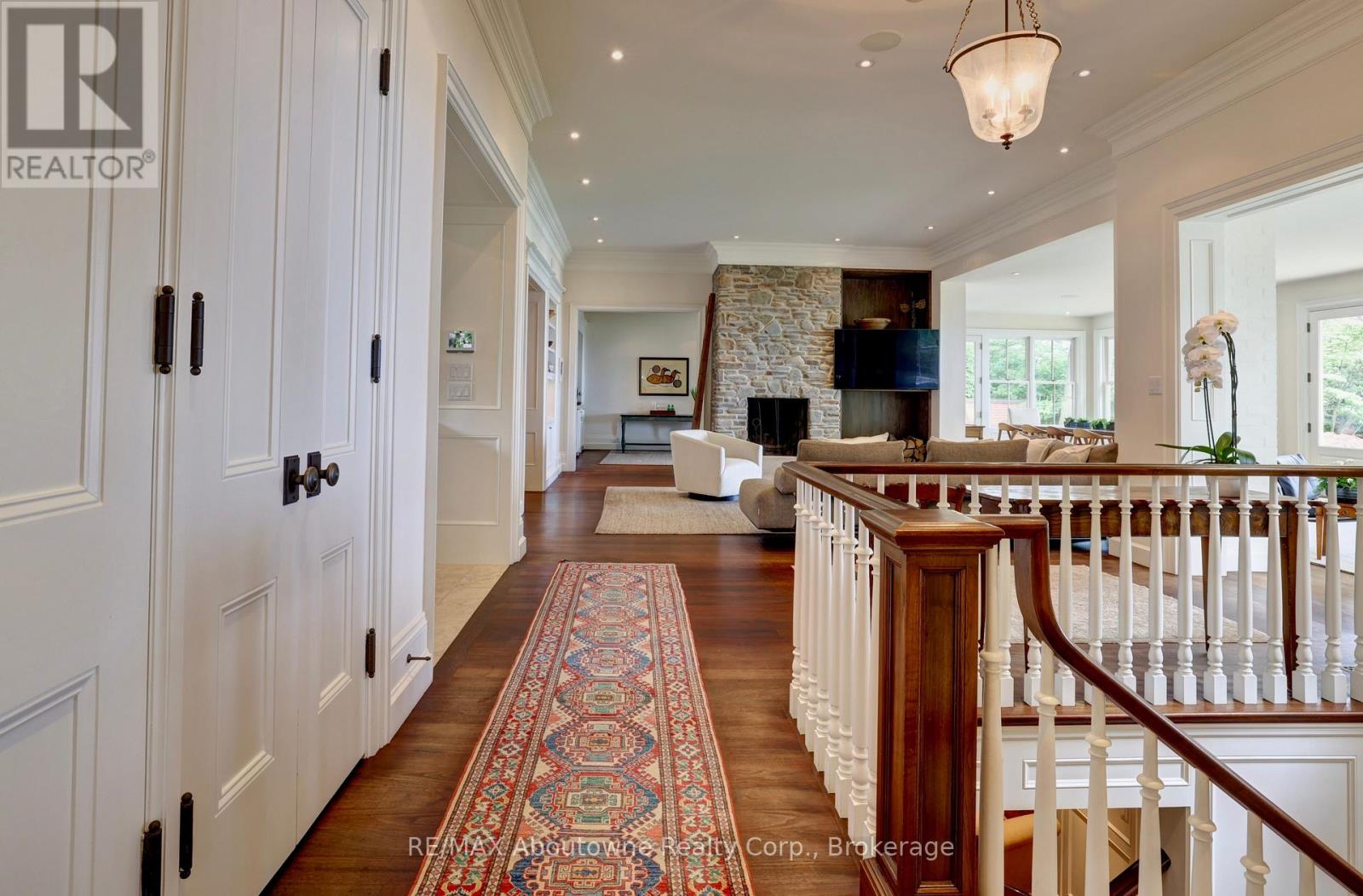 350 King Street, Oakville, Ontario  L6J 1C2 - Photo 34 - W12698652