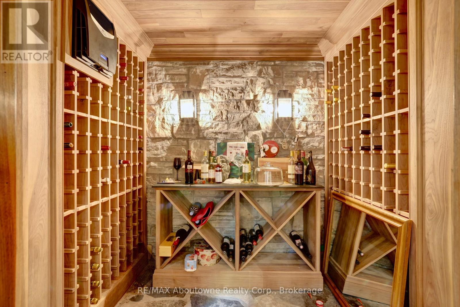 350 King Street, Oakville, Ontario  L6J 1C2 - Photo 36 - W12698652