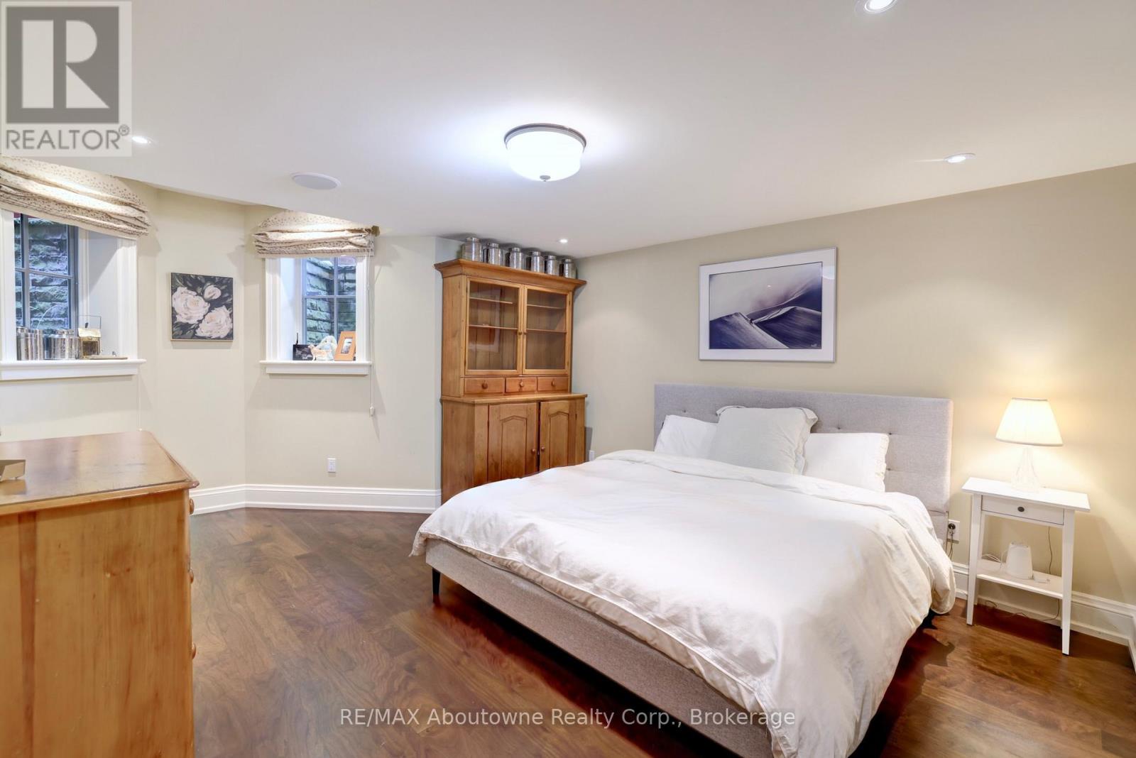 350 King Street, Oakville, Ontario  L6J 1C2 - Photo 44 - W12698652