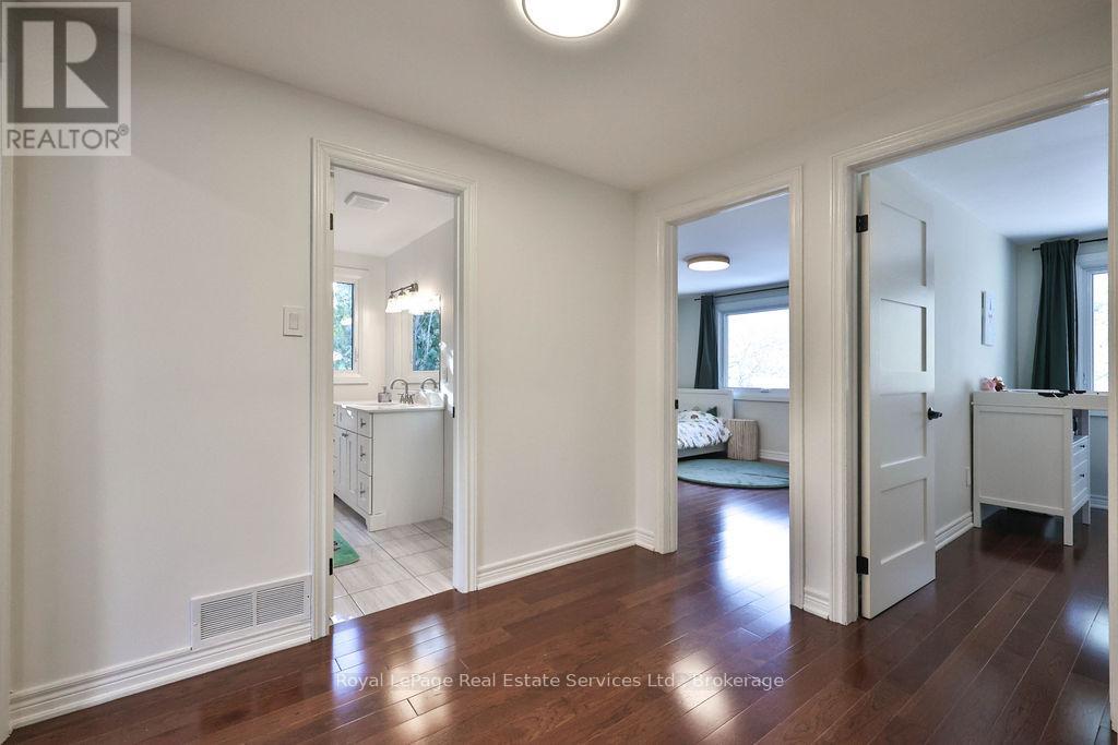 482 Anthony Drive, Oakville, Ontario  L6J 2K5 - Photo 22 - W12698684