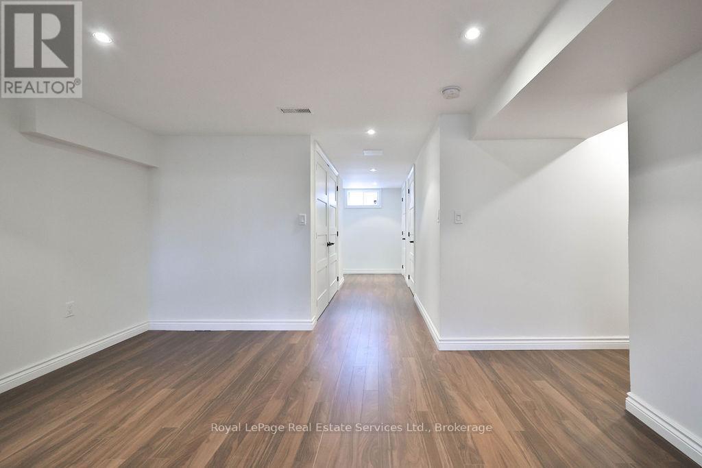 482 Anthony Drive, Oakville, Ontario  L6J 2K5 - Photo 31 - W12698684