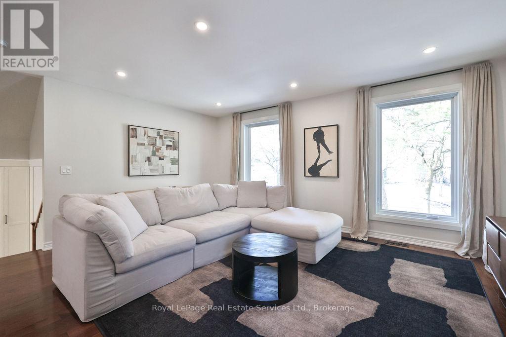 482 Anthony Drive, Oakville, Ontario  L6J 2K5 - Photo 7 - W12698684