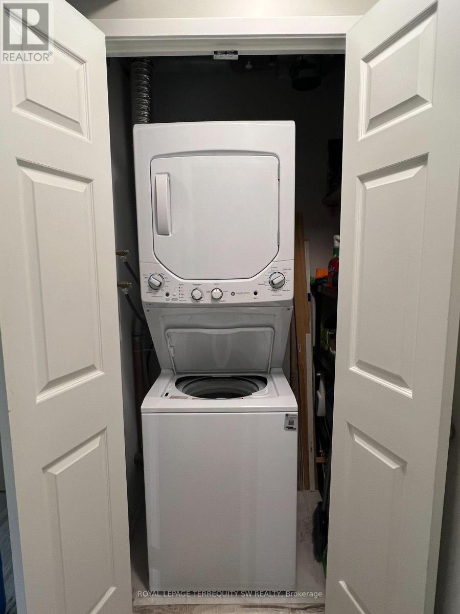 933 - 222 The Esplanade, Toronto, Ontario  M5A 4M8 - Photo 31 - C12680644