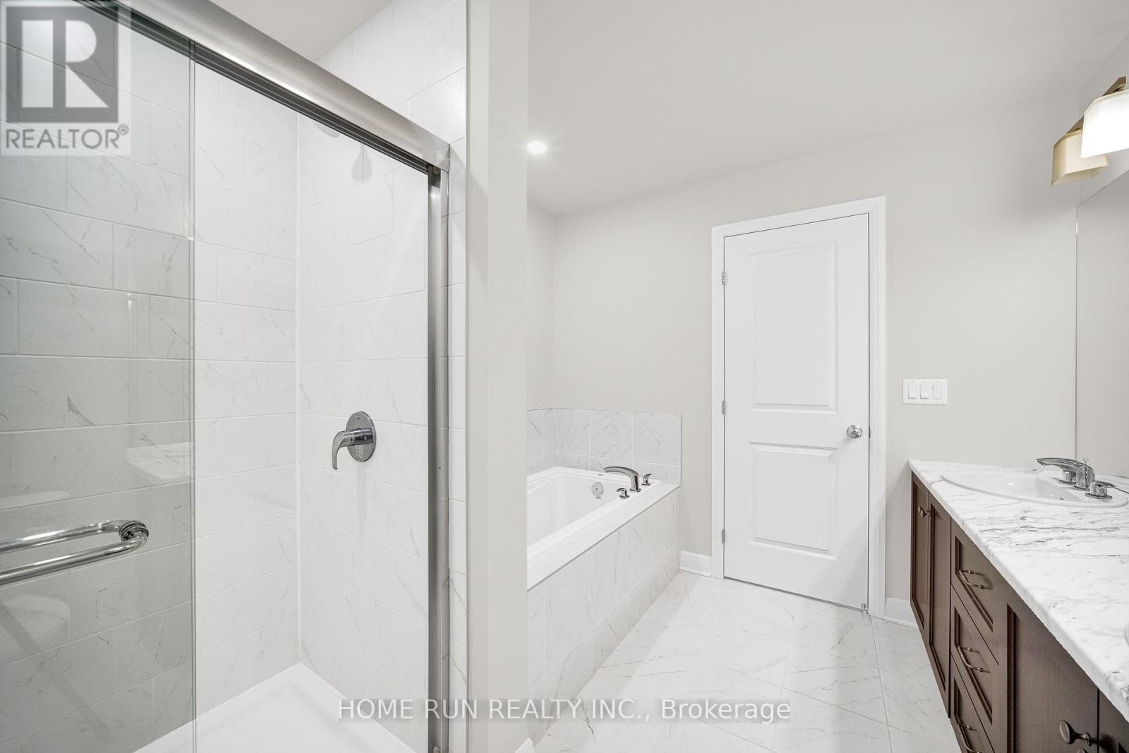 100 Lochhouse Walk, Ottawa, Ontario  K2J 6A4 - Photo 25 - X12670420