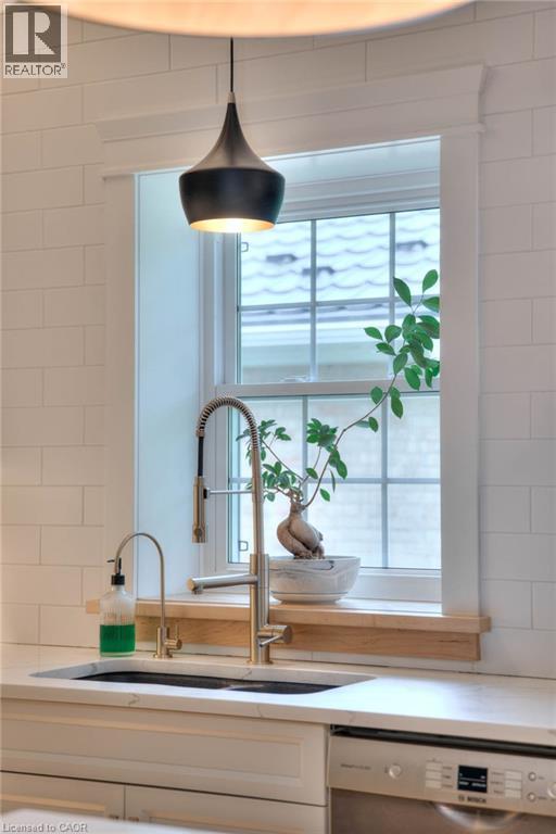 38 Shirk Place, Kitchener, Ontario  N2K 1R4 - Photo 21 - 40798294