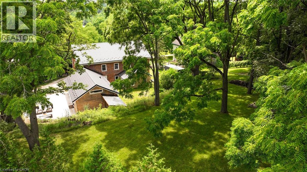 38 Shirk Place, Kitchener, Ontario  N2K 1R4 - Photo 3 - 40798273