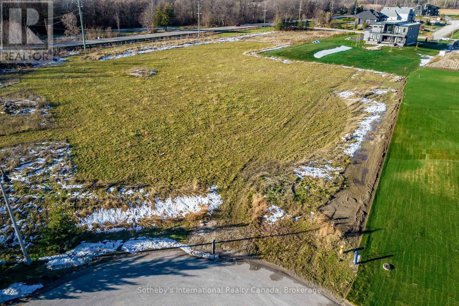 19 Raintree Court, Clearview, Ontario  L9Y 0K2 - Photo 2 - S12698834