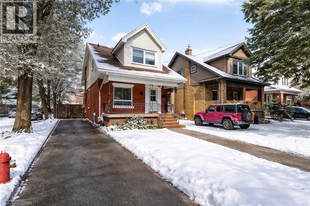 34 CLIFF Avenue, Hamilton, Ontario