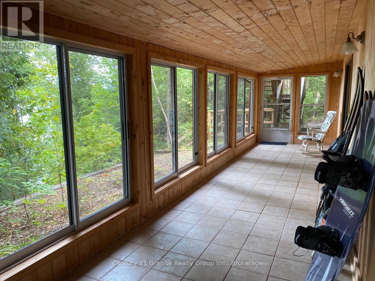 1119 Wampum Road, Dysart Et Al, Ontario  K0M 1S0 - Photo 17 - X12698628