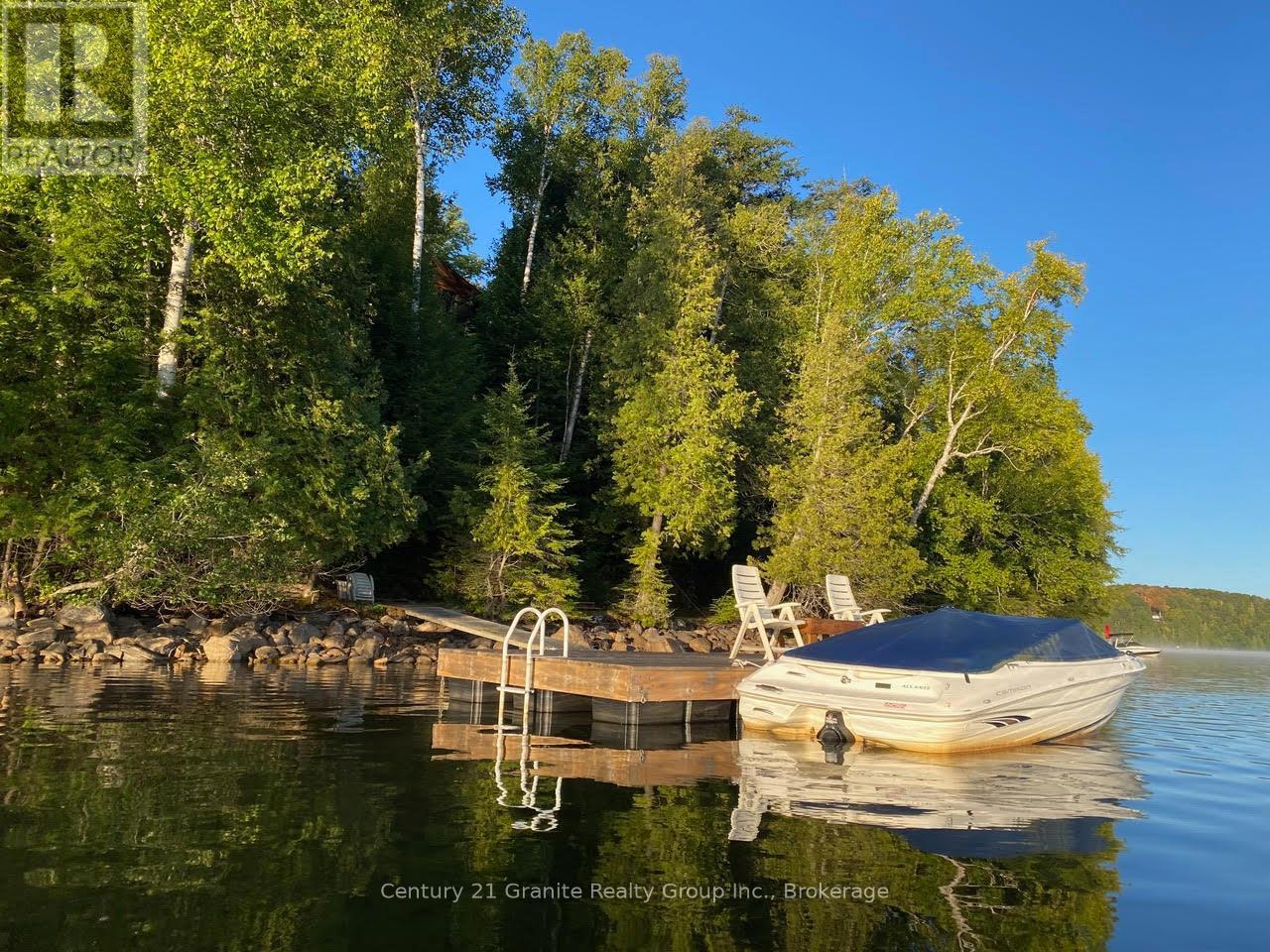 1119 Wampum Road, Dysart Et Al, Ontario  K0M 1S0 - Photo 21 - X12698628