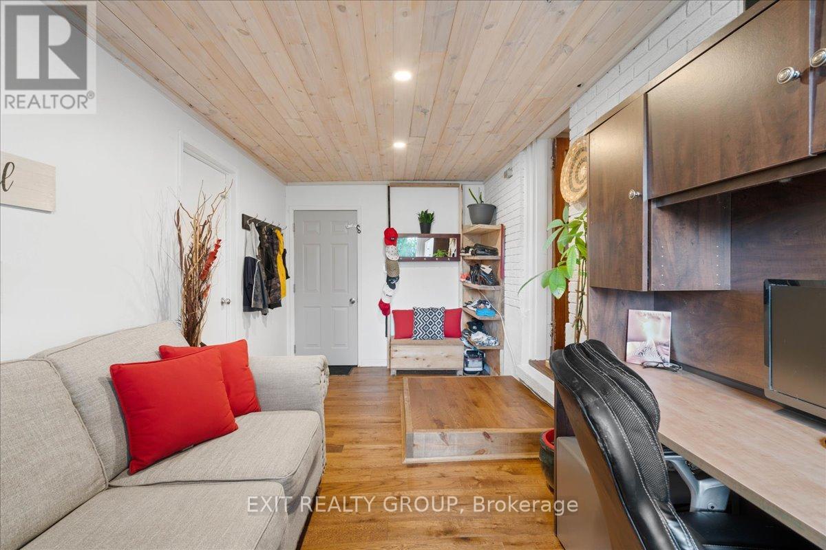 22714 Loyalist Parkway, Quinte West, Ontario  K8V 5P7 - Photo 26 - X12698758