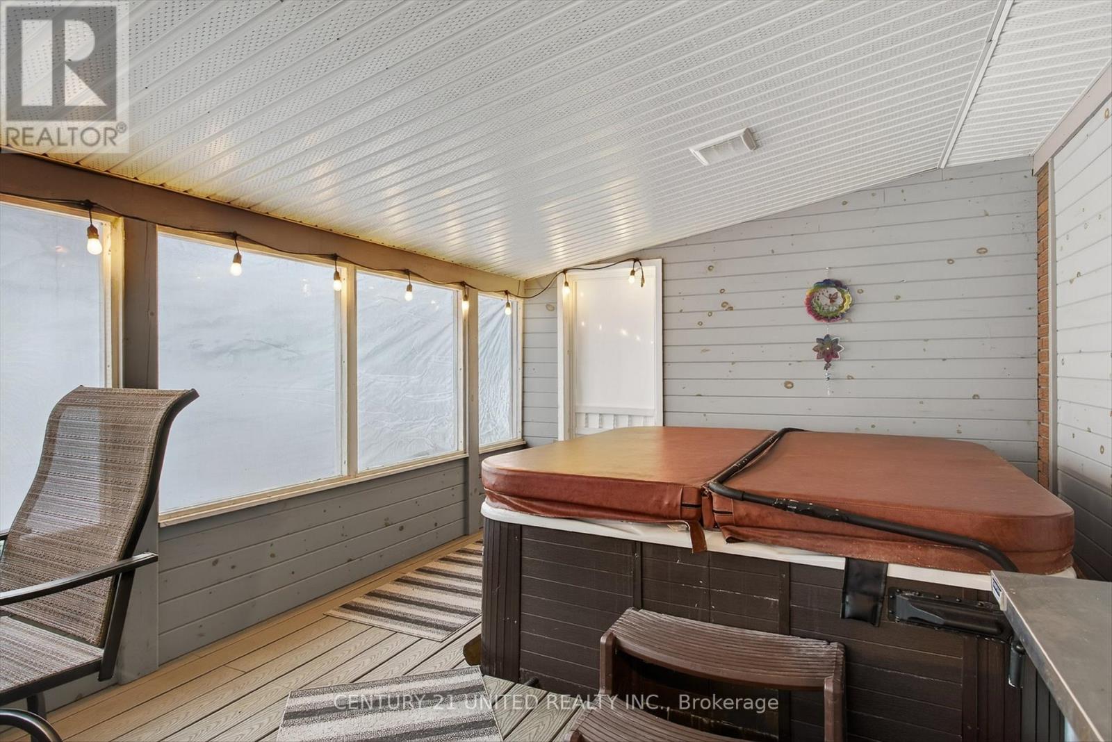 965 Hiawatha Line, Otonabee-South Monaghan, Ontario  K9J 6X8 - Photo 19 - X12698830