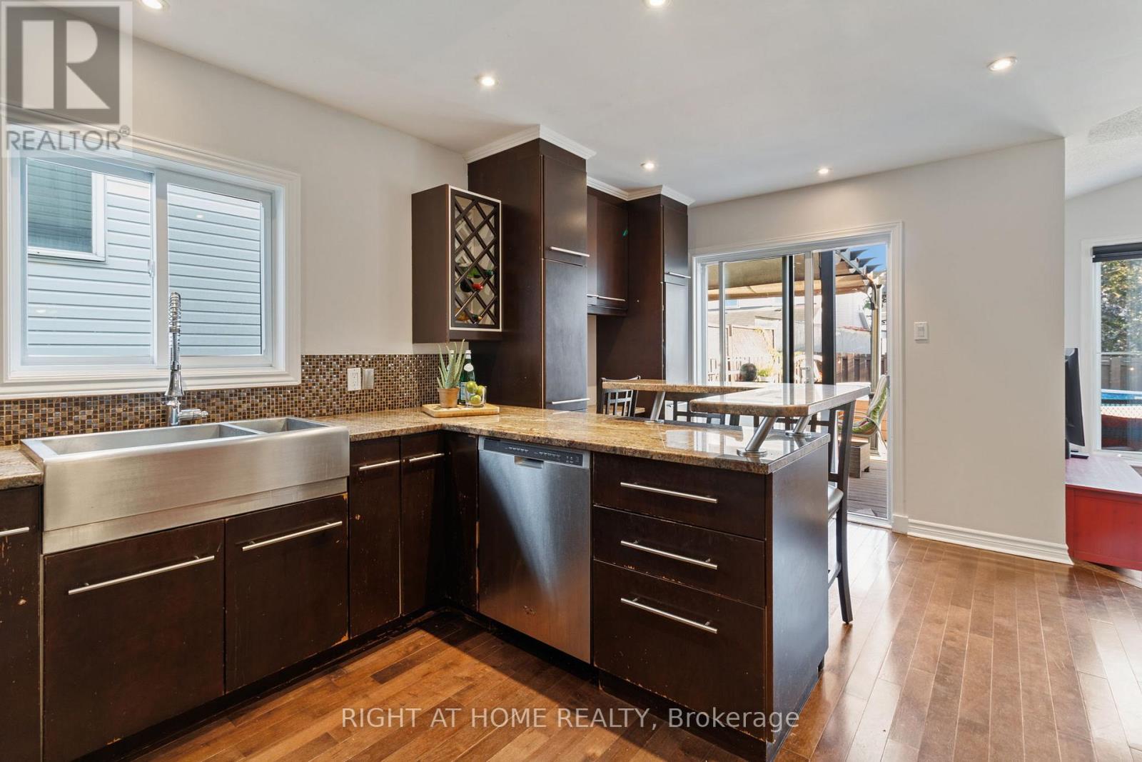 139 Locheland Crescent, Ottawa, Ontario  K2G 6H3 - Photo 12 - X12698704