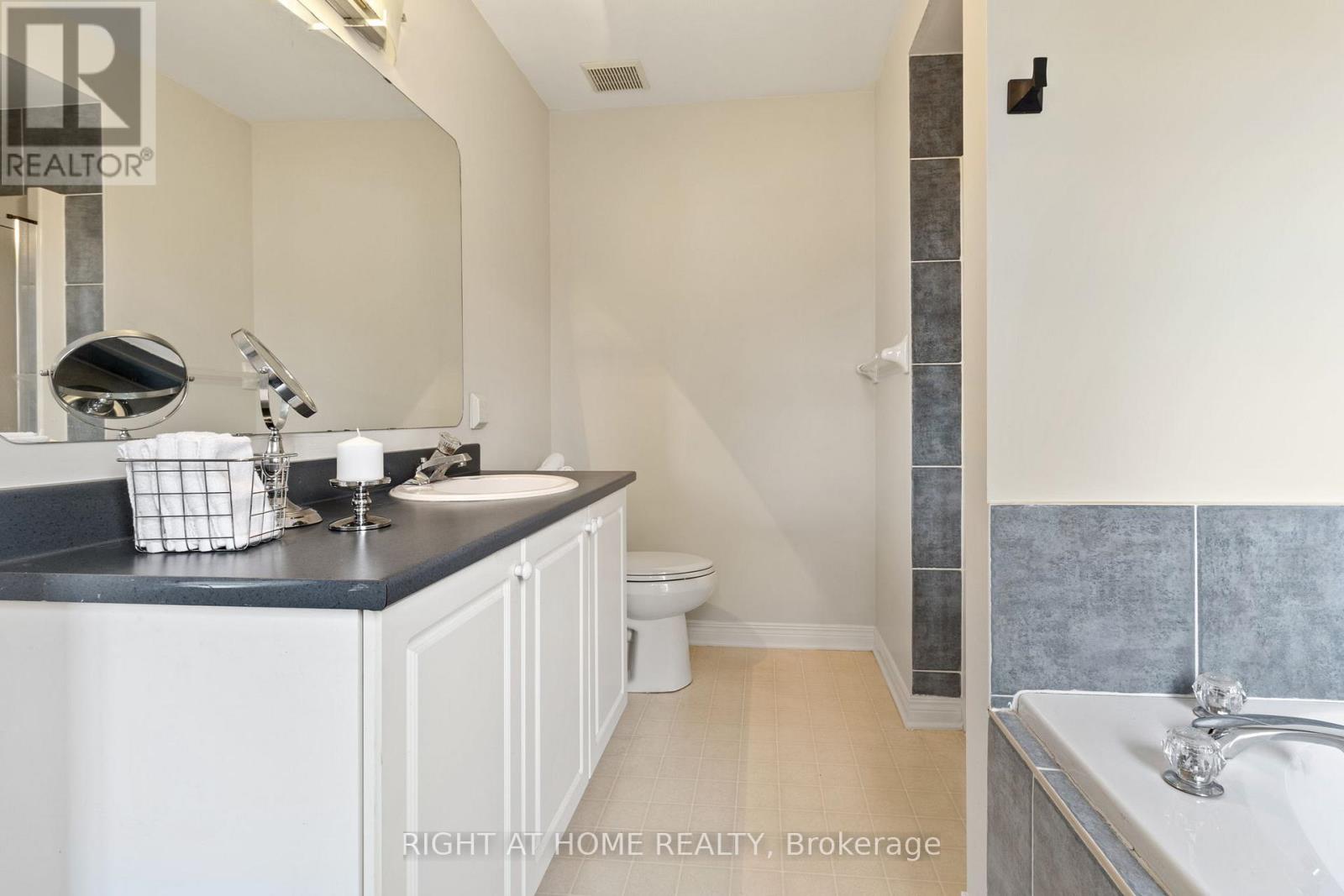 139 Locheland Crescent, Ottawa, Ontario  K2G 6H3 - Photo 22 - X12698704