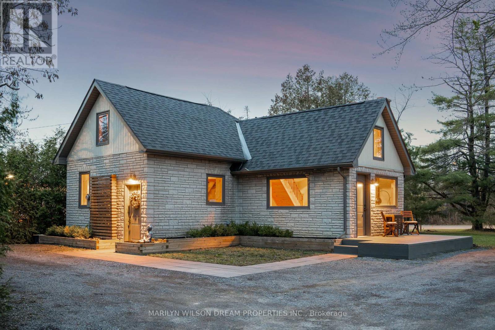 1418 Stittsville Main Street, Ottawa, Ontario  K2S 1B8 - Photo 1 - X12698730