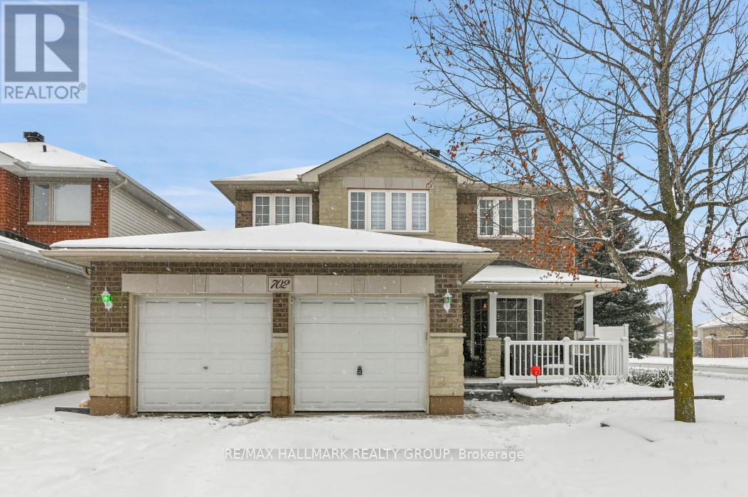 702 Mud Creek Crescent, Ottawa, Ontario  K1V 1W3 - Photo 1 - X12698806