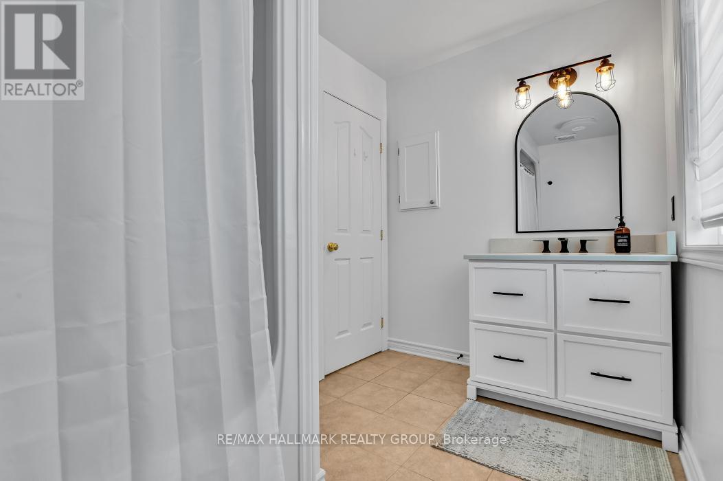 702 Mud Creek Crescent, Ottawa, Ontario  K1V 1W3 - Photo 20 - X12698806