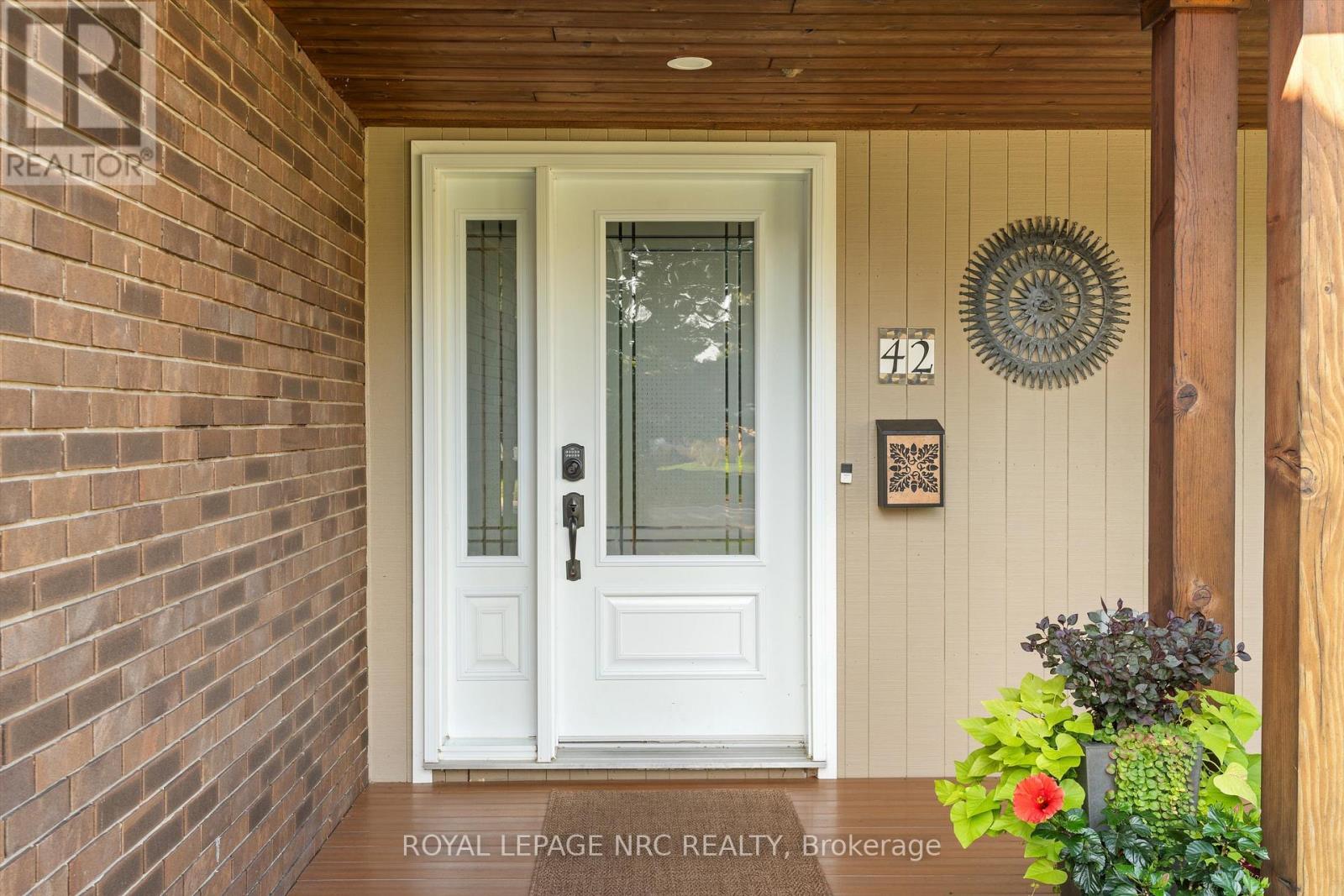 42 The Cedars, St. Catharines, Ontario  L2M 6M8 - Photo 5 - X12698630