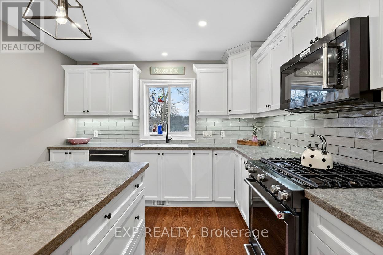 4032 Village Creek Drive, Fort Erie, Ontario  L0S 1S0 - Photo 16 - X12698712