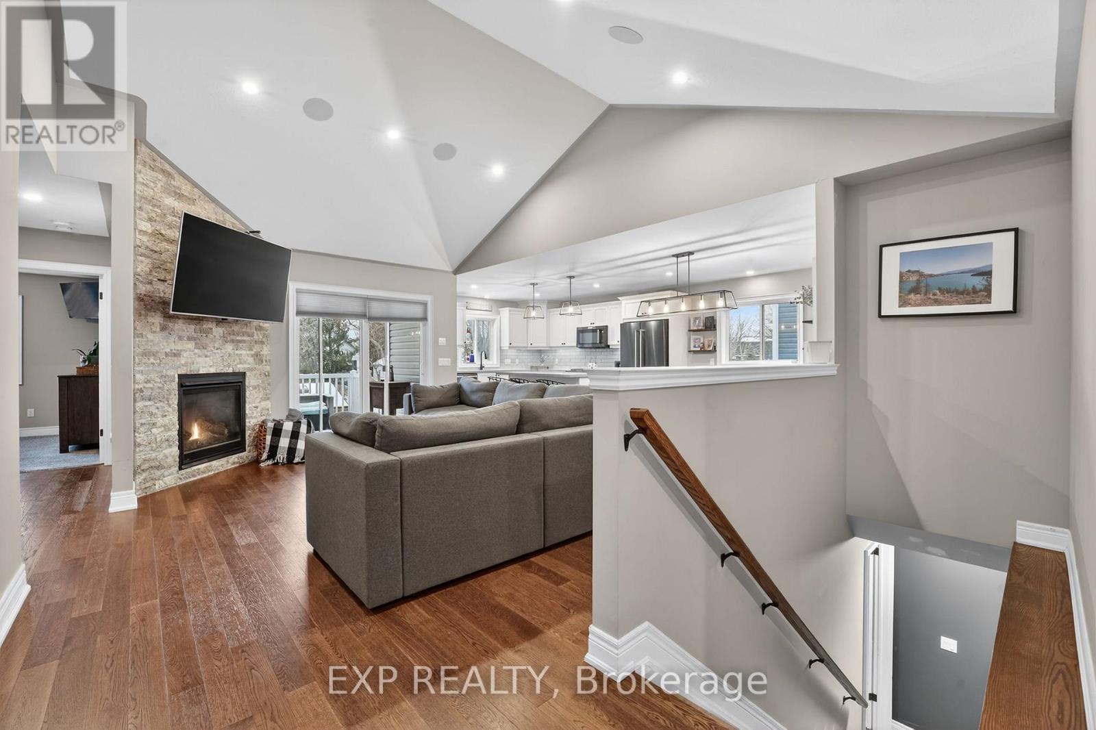 4032 Village Creek Drive, Fort Erie, Ontario  L0S 1S0 - Photo 7 - X12698712