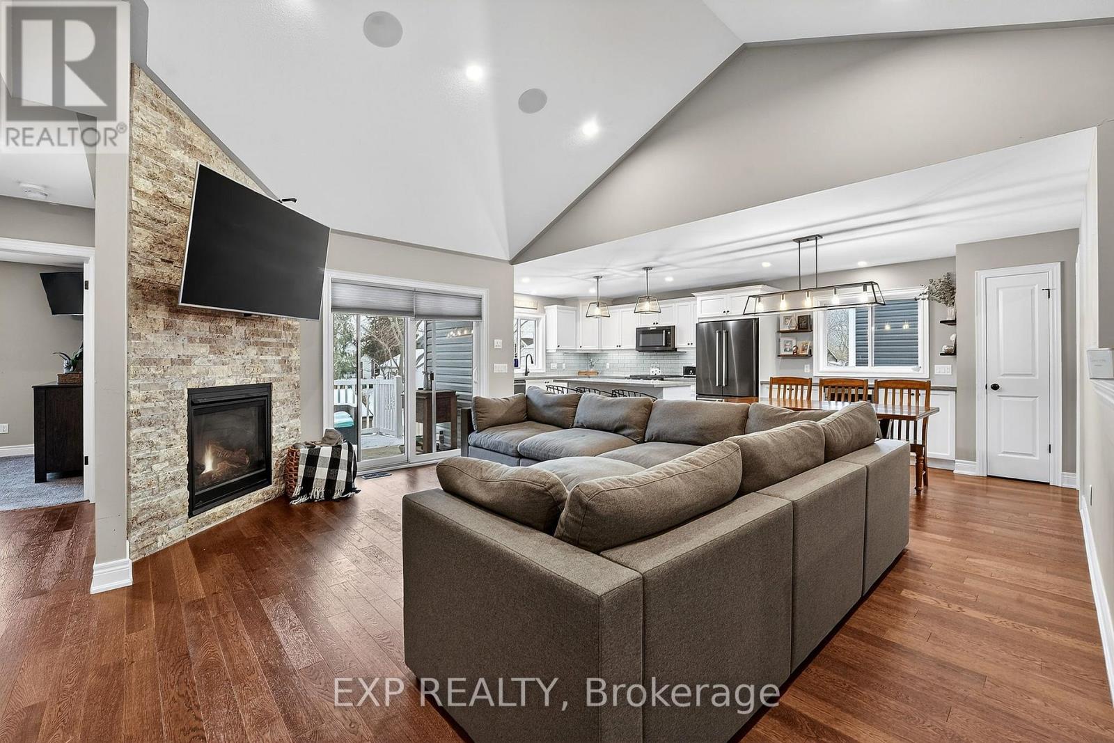 4032 Village Creek Drive, Fort Erie, Ontario  L0S 1S0 - Photo 8 - X12698712