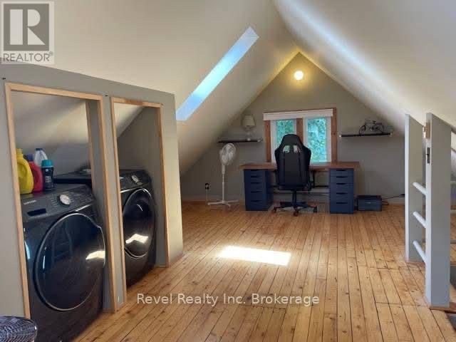 2 - 22 St Leger Street, Kitchener, Ontario  N2H 4L9 - Photo 11 - X12698776