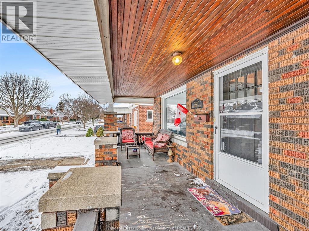 2327 Windermere Road, Windsor, Ontario  N8W 2T1 - Photo 43 - 26001184