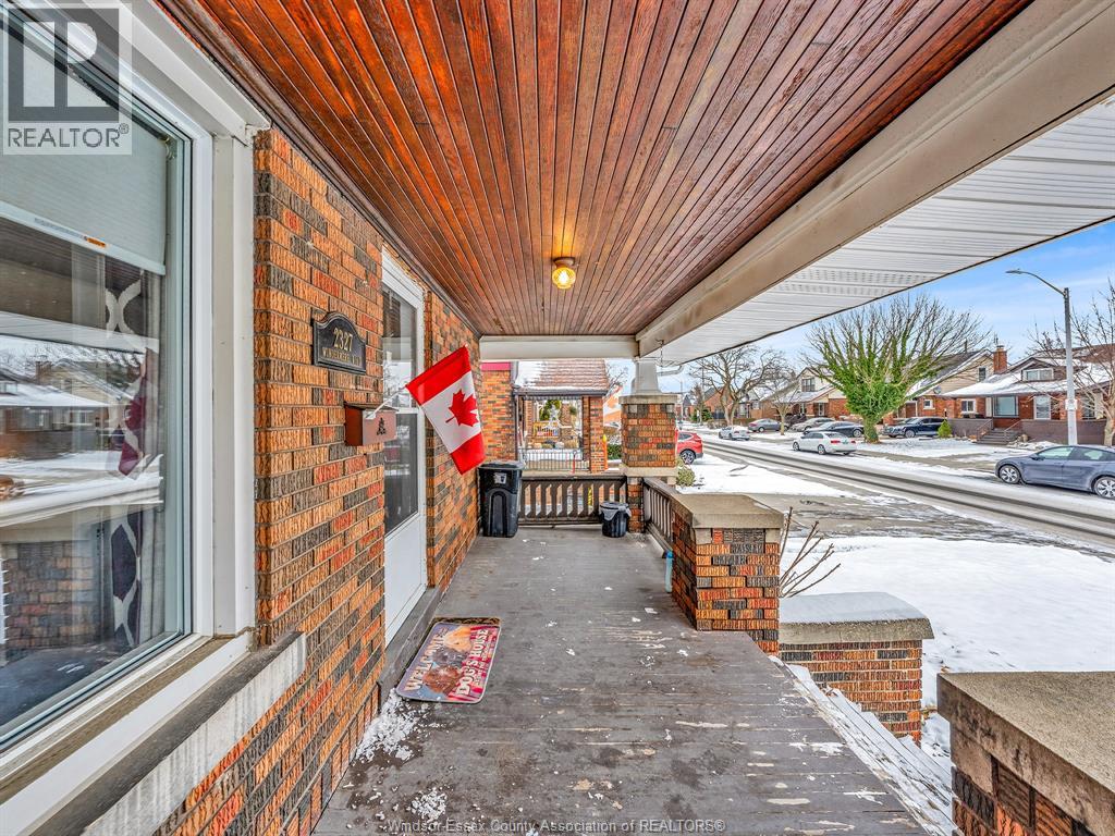 2327 Windermere Road, Windsor, Ontario  N8W 2T1 - Photo 44 - 26001184