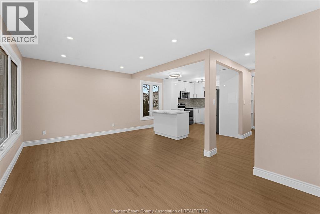 9014 Copperfield Court, Windsor, Ontario  N8S 4H3 - Photo 9 - 26001175