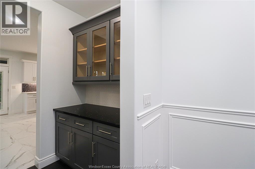 2492 Mayfair Avenue South, Lasalle, Ontario  N9J 2M6 - Photo 13 - 26001164